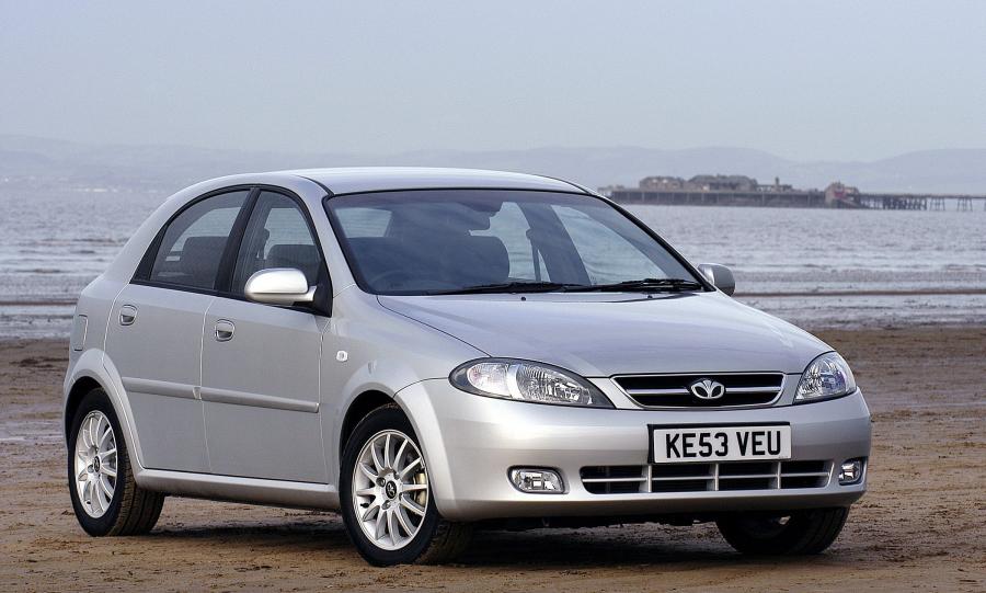 Daewoo Lacetti Hatchback 2004 года  (UK) (фото 2 из 11)